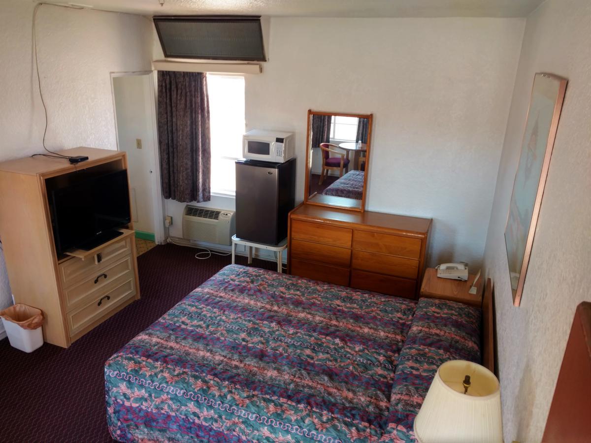 טוסון Highland Tower Motel מראה חיצוני תמונה
